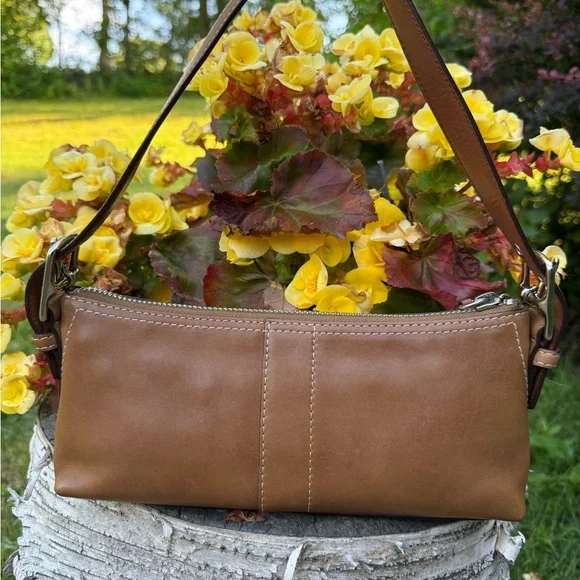 Coach vintage East West Baguette Bag - Picture 2 of 16